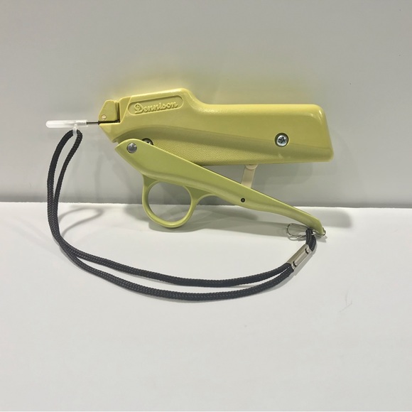 Vintage Dennison Swiftach Mark II Price Tag Ticket Gun - Picture 2 of 3